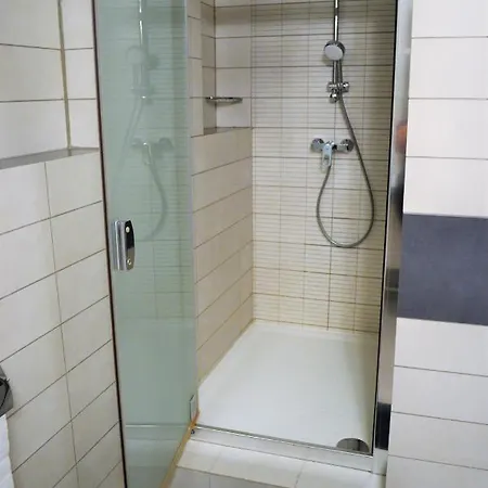 New 120 V * دونوفالي